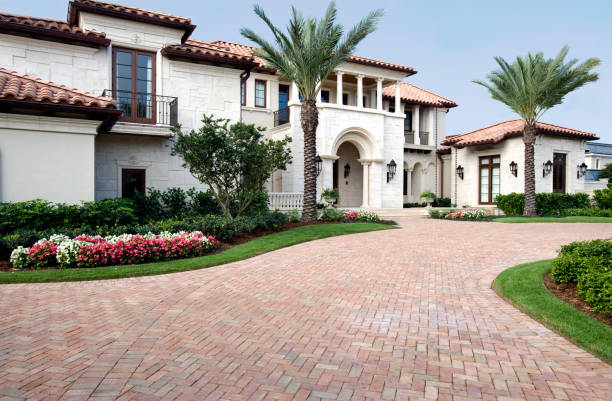 Best Driveway Paving Contractor  in Garden Acres, CA